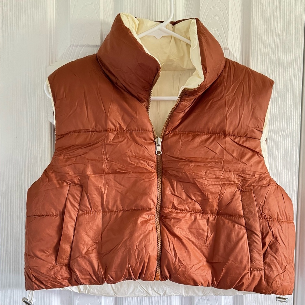 Women's Reversible Sleeveless Brown Puffer Cozy Lightweight Zip-Up Vest